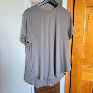 Lululemon Lightweight Split-Back Training Tshirt